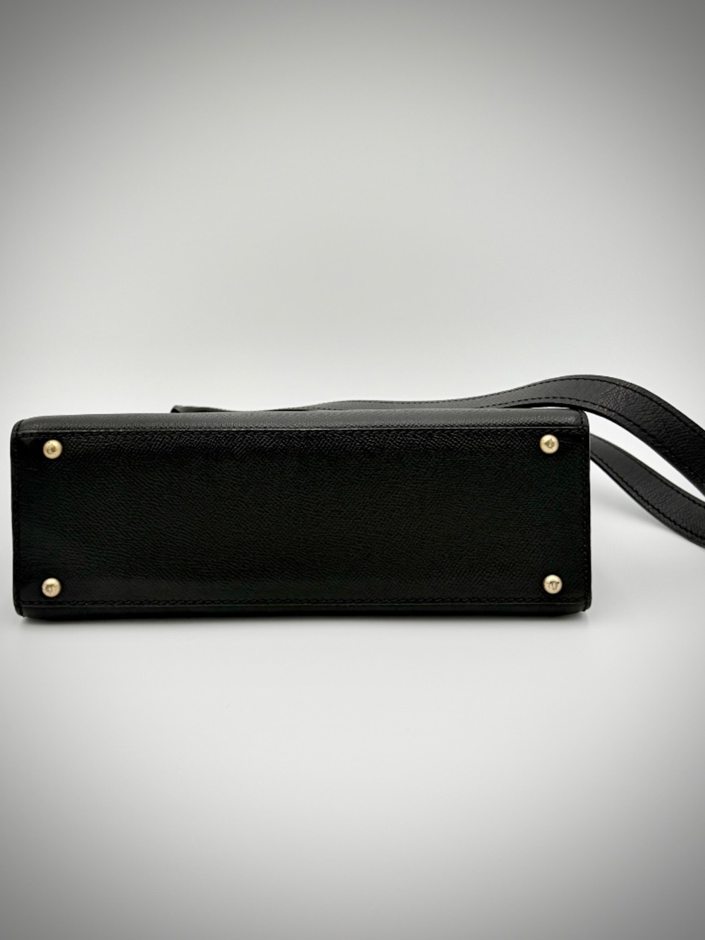 Chanel Vintage Caviar Shoulder Bag — Black - Picture 9 of 14